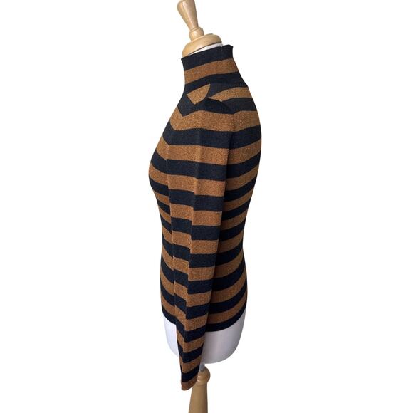 ALICE + OLIVIA Roberta Turtleneck Sweater in Metallic Black & Biscuit Small - Picture 7 of 9